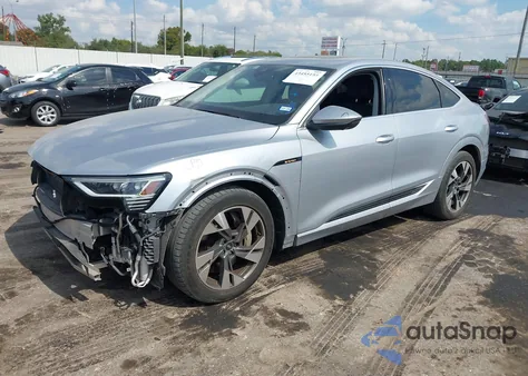 2021 Audi E-Tron Sportback Premium Plus Quattro z USA, uszkodzony, nr VIN WA12AAGE2MB012913